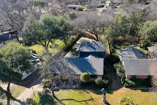 2601 S Glenbrook Dr, Garland, TX 75041 - Photo 32