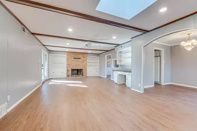 2601 S Glenbrook Drive, Garland, TX 75041 - Photo 10