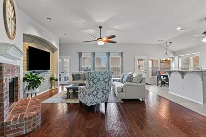 820 Forest Heights Drive, Fort Worth, TX 76036 - Photo 14