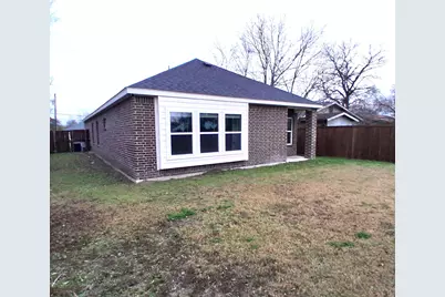 1212 S Rockwall Avenue, Terrell, TX 75160 - Photo 12