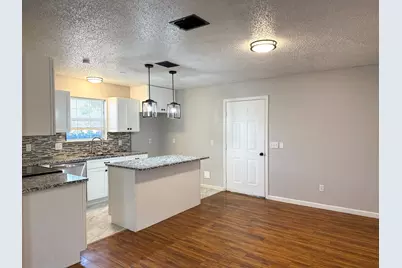 2460 Chinkapin Way, Dallas, TX 75212 - Photo 6