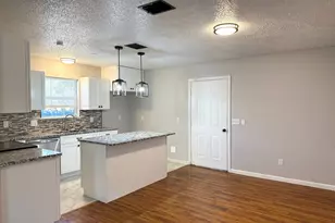 2460 Chinkapin Way, Dallas, TX 75212 - Photo 6