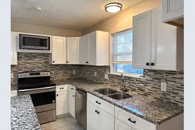 2460 Chinkapin Way, Dallas, TX 75212 - Photo 12