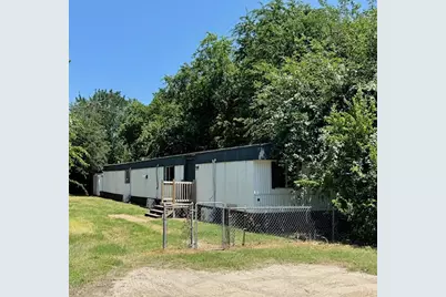 914 Pawnee Trail, Granbury, TX 76048 - Photo 2