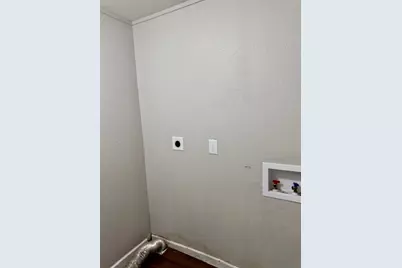 914 Pawnee Trail, Granbury, TX 76048 - Photo 14