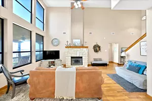 110 Jeffrey Cir, Gun Barrel City, TX 75156 - Photo 2