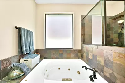 110 Jeffrey Circle, Gun Barrel City, TX 75156 - Photo 10