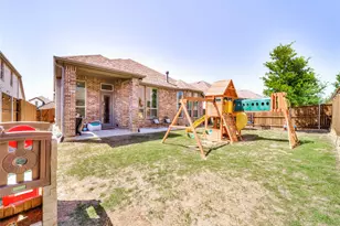 1638 Snowdrop Dr, Celina, TX 75078 - Photo 34