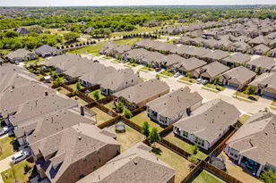 1638 Snowdrop Dr, Celina, TX 75078 - Photo 38