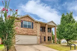 4900 Meadow Trails Dr, Fort Worth, TX 76244 - Photo 2