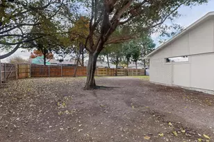 5516 Laredo Ln, Garland, TX 75043 - Photo 34