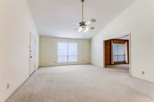 11334 Park Central Pl, Dallas, TX 75230 - Photo 10