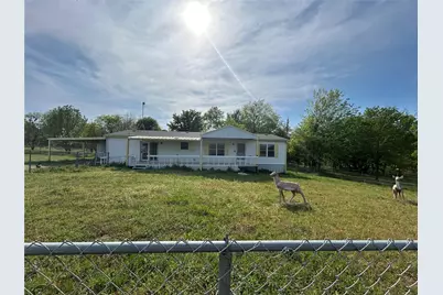 232 Sacremento Boulevard, Seven Points, TX 75143 - Photo 2