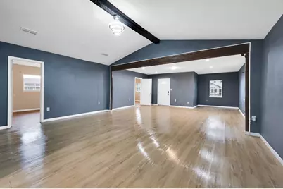 910 S Preston Street, Ennis, TX 75119 - Photo 8