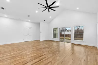 1812 Muncie Avenue, Dallas, TX 75212 - Photo 6