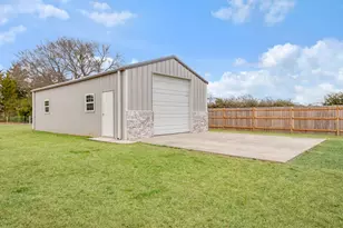 4705 Boulder Ln, Paris, TX 75462 - Photo 32