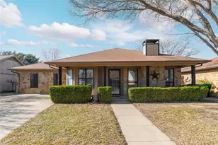 7921 Pebblebrook Dr, Watauga, TX 76148 - Photo 1