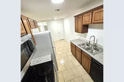 1810 Wiseman Avenue, Fort Worth, TX 76105 - Photo 2