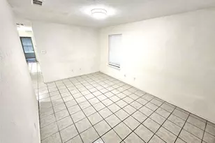 2839 Avenue J, Fort Worth, TX 76105 - Photo 8