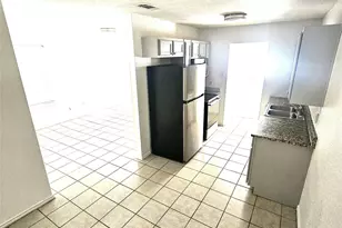 2839 Avenue J, Fort Worth, TX 76105 - Photo 4