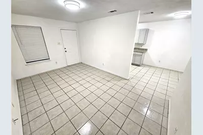 2839 Ave J, Fort Worth, TX 76105 - Photo 2