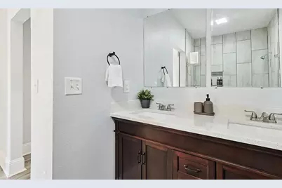 702 N Edgefield Avenue, Dallas, TX 75208 - Photo 24