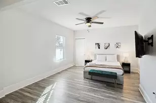 702 N Edgefield Ave, Dallas, TX 75208 - Photo 6