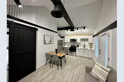 3345 8th Avenue #sideapartment, Fort Worth, TX 76110 - Photo 4