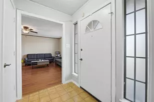 611 Windgate Ct, Arlington, TX 76012 - Photo 4