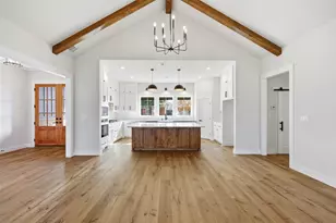 509 Emma St, Grandview, TX 76050 - Photo 10