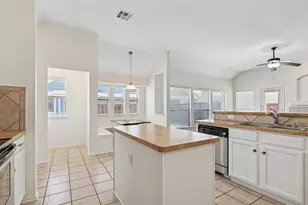 9937 Tanglebrush Dr, McKinney, TX 75072 - Photo 8