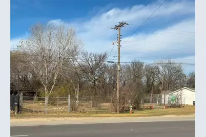 1709 N Main, Cleburne, TX 76033 - Photo 2