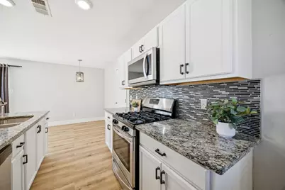 726 Waikiki Drive, Garland, TX 75043 - Photo 10