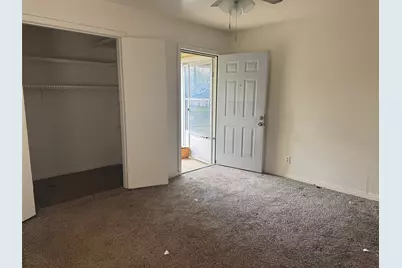 636 S Center Street, Grand Prairie, TX 75051 - Photo 20