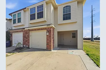 3950 Seaside Court, Fort Worth, TX 76040 - Photo 2