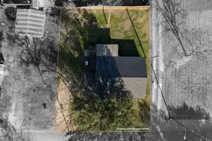 304 S 1st St, Abbott, TX 76621 - Photo 8