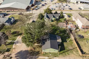 304 S 1st St, Abbott, TX 76621 - Photo 22