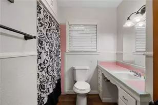 101 Easy St, Valley Mills, TX 76689 - Photo 10