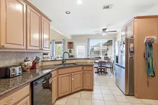 923 Granview Dr, Lewisville, TX 75067 - Photo 12