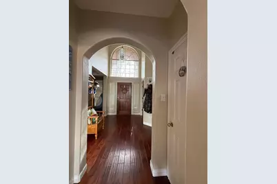 923 Granview Drive, Lewisville, TX 75067 - Photo 8