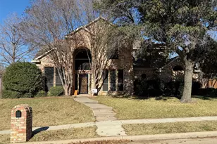 923 Granview Dr, Lewisville, TX 75067 - Photo 1