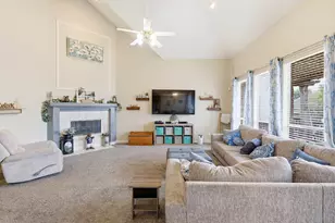 923 Granview Dr, Lewisville, TX 75067 - Photo 8