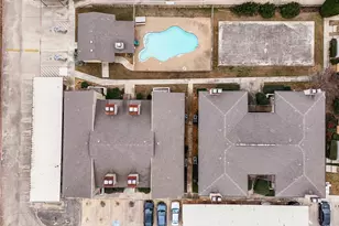 1735 Crest Grove Dr, Arlington, TX 76012 - Photo 28