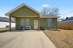 223 Harris Blvd, Malakoff, TX 75148 - Photo 1