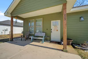 223 Harris Blvd, Malakoff, TX 75148 - Photo 1