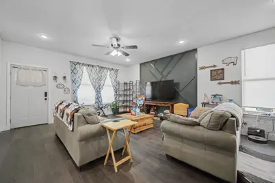 223 Harris Boulevard, Malakoff, TX 75148 - Photo 4