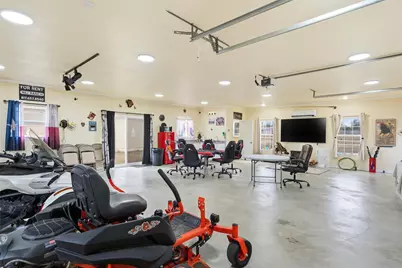 312 N Houston Street, Lorena, TX 76655 - Photo 24