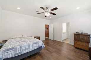 312 N Houston St, Lorena, TX 76655 - Photo 14