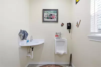 312 N Houston Street, Lorena, TX 76655 - Photo 26