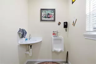 312 N Houston St, Lorena, TX 76655 - Photo 26